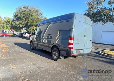 2018 Mercedes-Benz Sprinter 2500 из США, поврежденный, VIN WD3PE7CD4JP631084